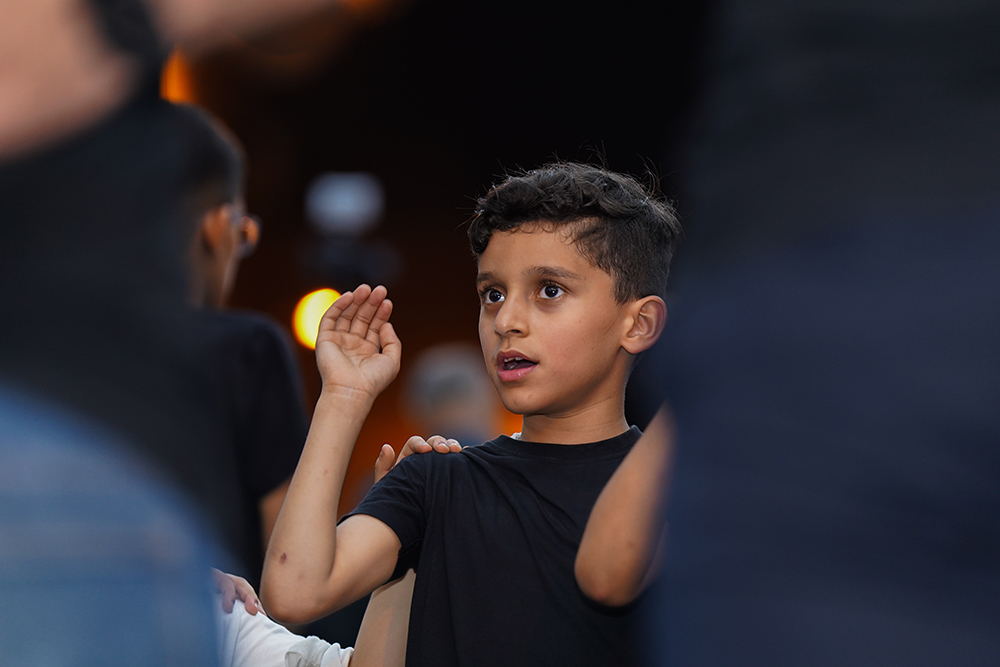 1 (18)